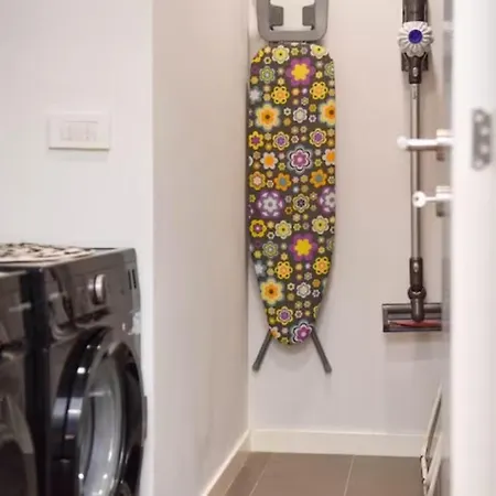 2bdr Apt With Cathedral View - Excellent Location Апартаменты